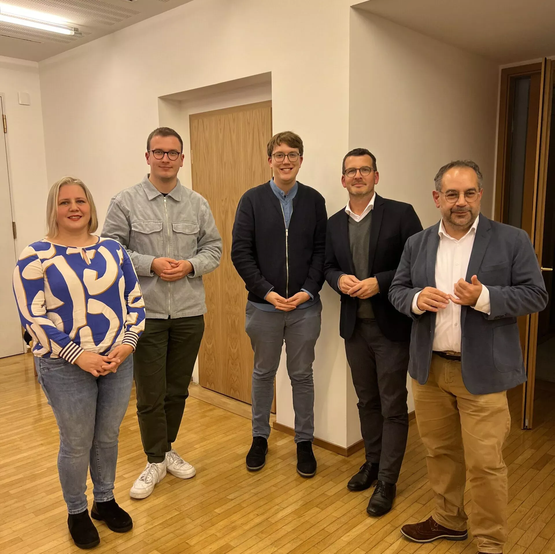 Rathaus-Koalition legt fünften Haushalt vor: Effizienz, Innovation und soziale Schwerpunkte im Fokus