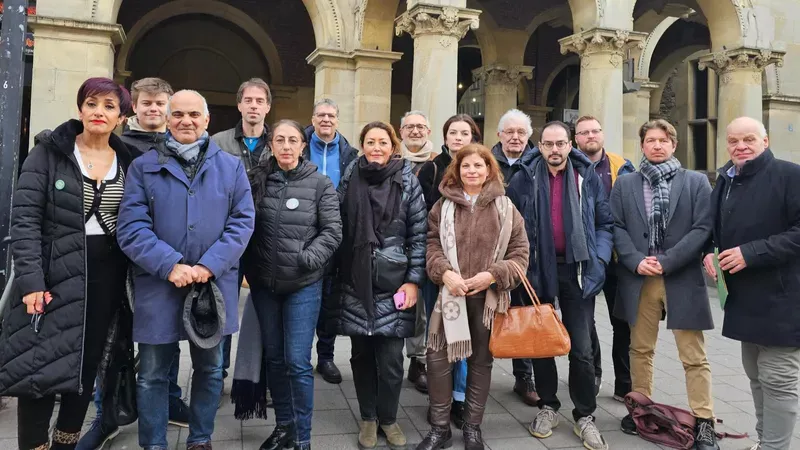 Gruppenfoto vor dem Stadtweinhaus in Münster
