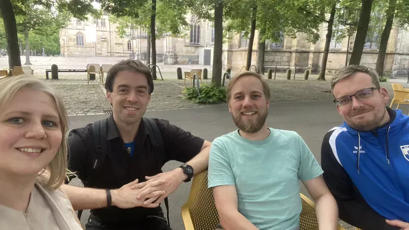 Helene, Martin, Marcus, Sebastian vor Dom Münster